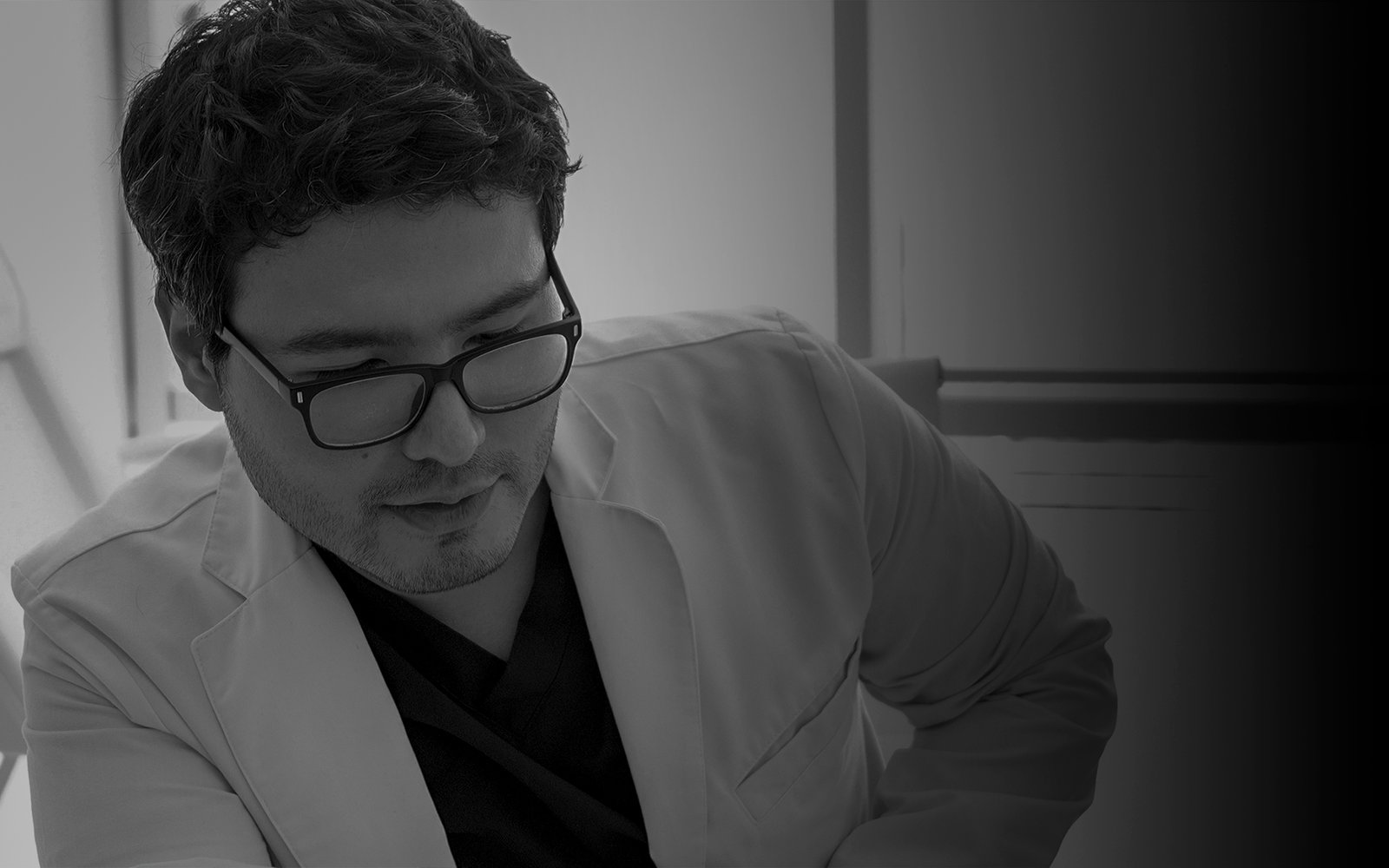 Dr. Iván Wong